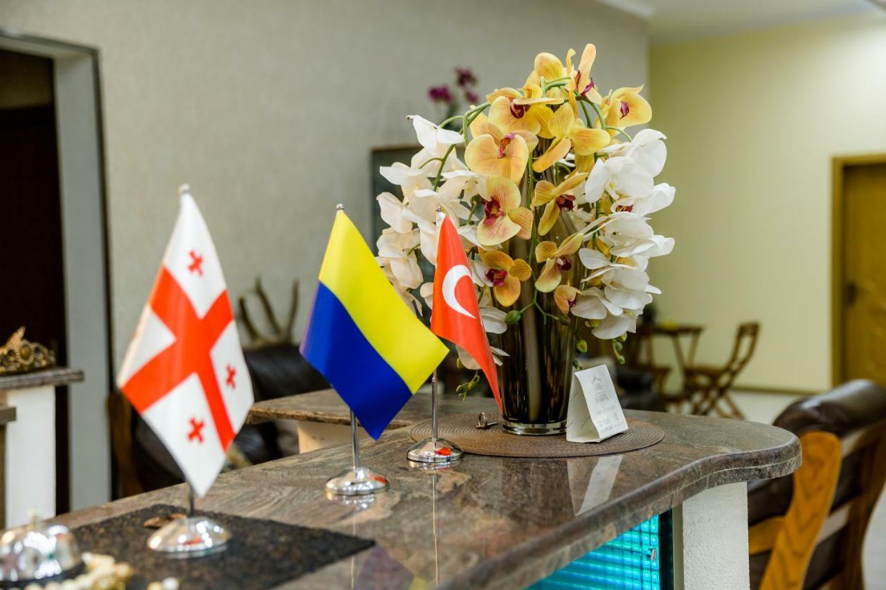 Hotel Makona Tbilisi Esterno foto